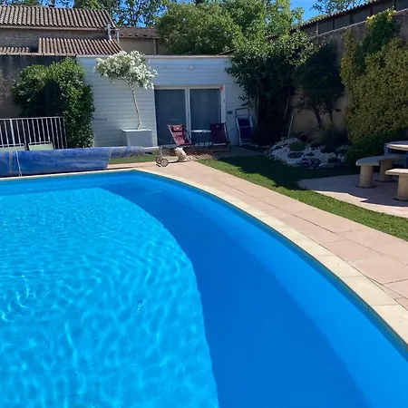 Apartment Terrasse Avec Piscine Mas-Blanc-des-Alpilles